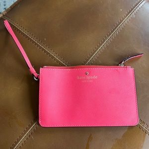 Kate spade Cedar street slim Bre wristlet - coral pink